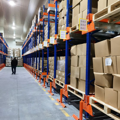 Estacionamiento de pallets para transporte de radio para almacenamiento en frío