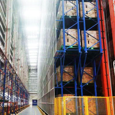 Sistema de almacenamiento y recuperación automático de paletas