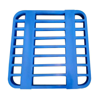 C04: Las paletas de acero con esquinas redondeadas se utilizan para almacenar granos ensacados, piensos, etc. Para evitar que las bolsas se rompan con las horquillas y facilitar el apilamiento y el almacenamiento.