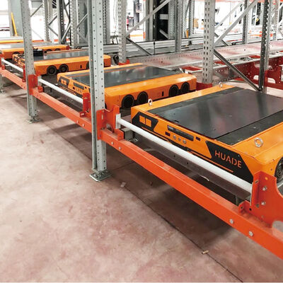 Vehículo lanzadera de radio de cuatro vías para sistema automático de almacenamiento y recuperación (ASRS) de palets con estanterías tipo runner