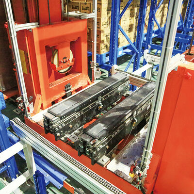 Máquina de almacenamiento y recuperación de SRM con soporte de piso de grúa de apilamiento ASRS Sistema automático de almacenamiento y recuperación